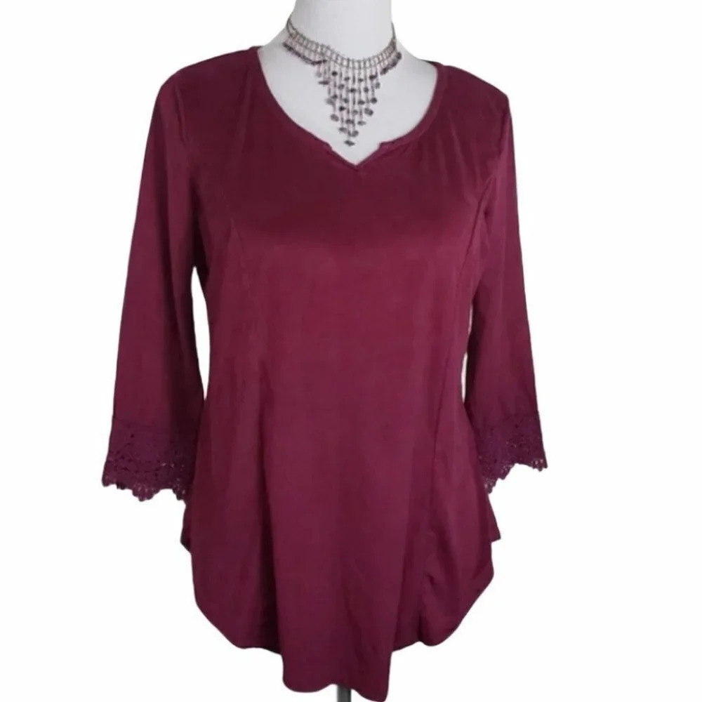 Signature Studio S Raspberry faux suede Boho‎ top